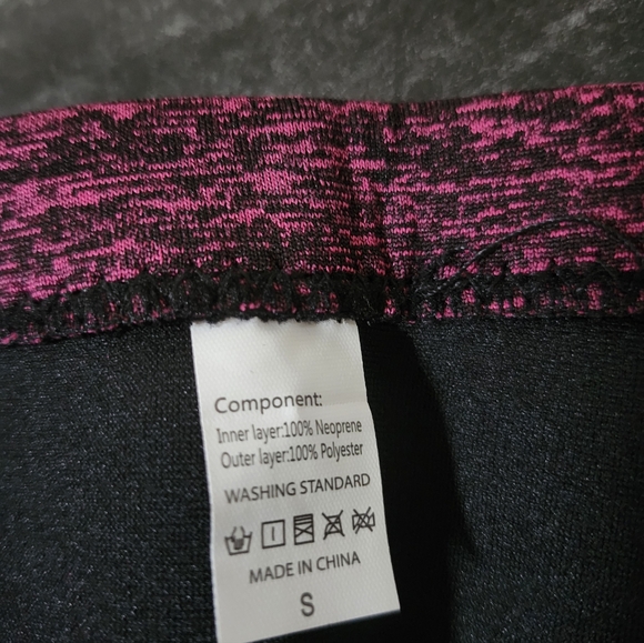 Bnwot Women's High waisted, Neoprene workout leggings. Size small . Firm on pric - Picture 5 of 12